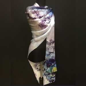 Beautiful 100% pure silk scarf/wrap